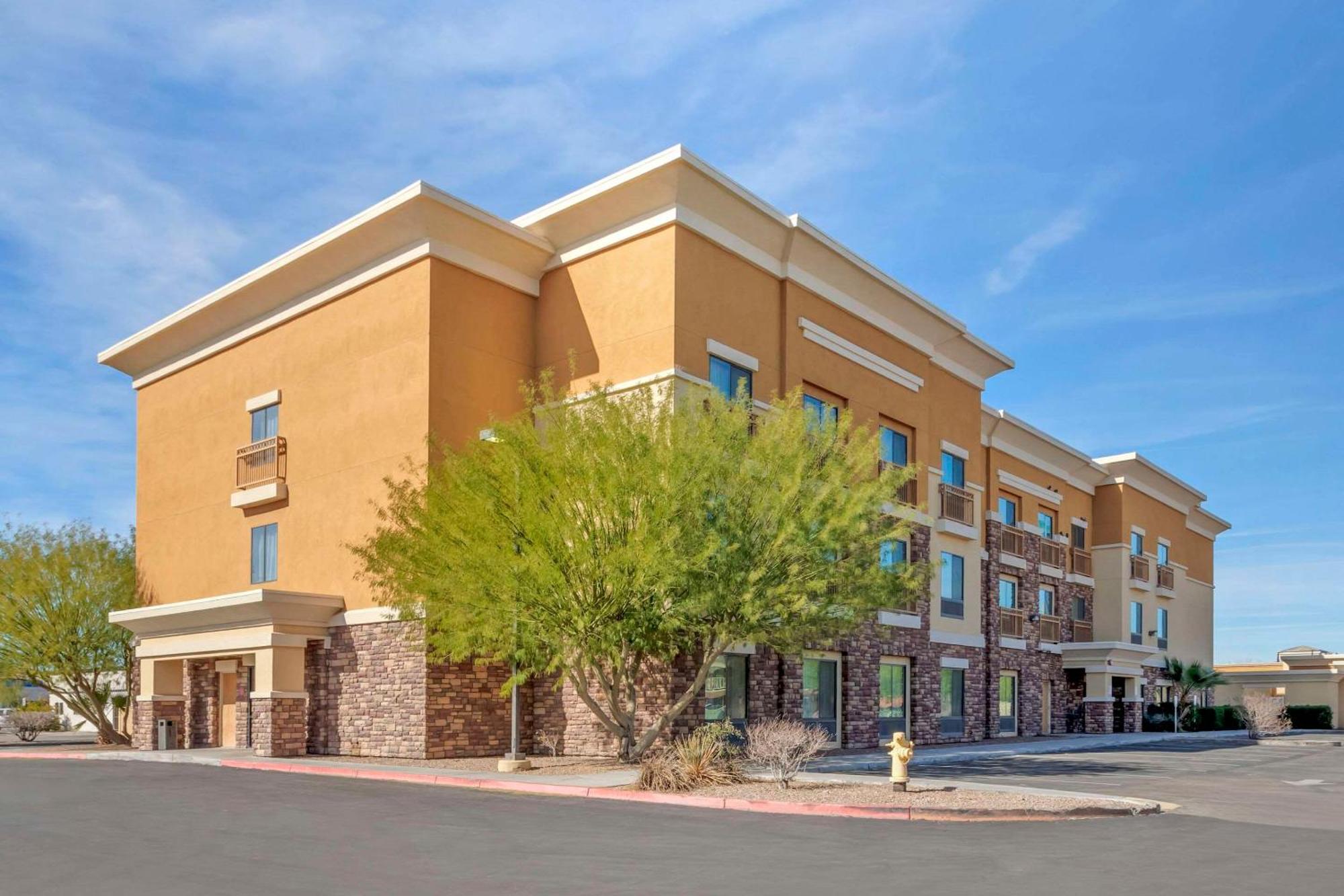 Comfort Suites Blythe Exteriör bild